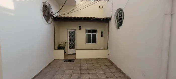 Aluguel de Casa Quarto e Sala em Vila Isabel Totalmente Mobiliada Com Câmera e Interfone