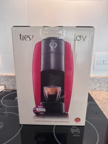 Cafeteira Tres 3 Corações Lov Preta