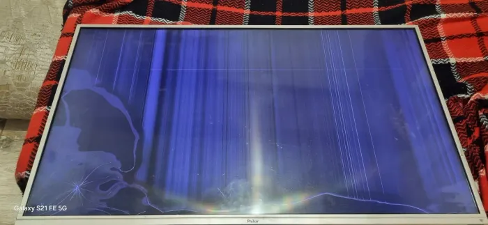 Vendo tv philco 43 polegadas com tela quebrada