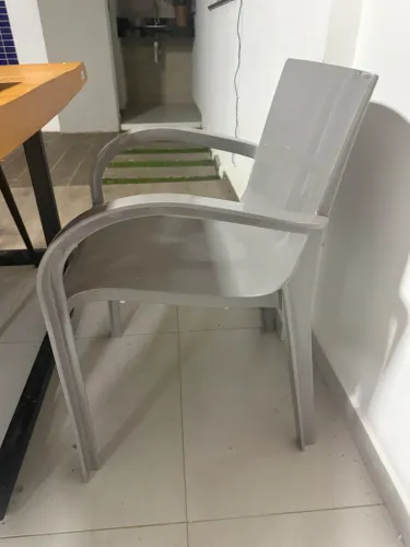 Vendo 2 cadeiras 