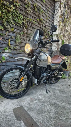 Royal Enfield Himalayan 411 21/21 Conservada
