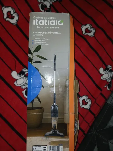 Vendo aspirador de pó vertical Itatiaia novo