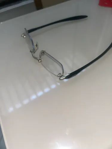 Óculos da oakley original com luz azul