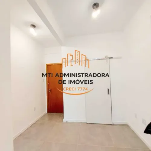 Apartamento : / Residencial / Centro
