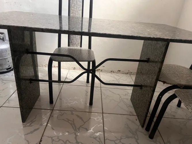 Mesa de mármore