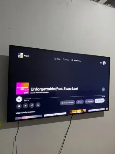 Vendo TV LG smart 4k 50 polegadas novinha com nota fiscal