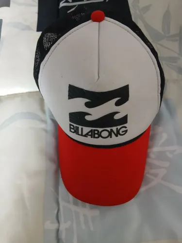 BONÉ BILLABONG ORIGINAL EM EXCELENTE ESTADO DE CONSERVAÇÃO