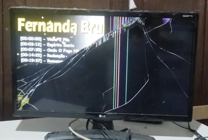 Tv smart retirada de peças 