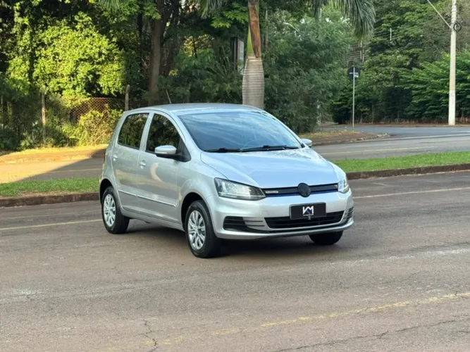 Volkswagen Fox 1.0 MI Total Flex 8V 5P 2015
