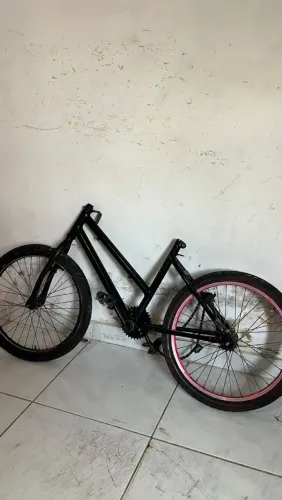 Quadro de Bicicleta Aro 20 Preto + Rodas