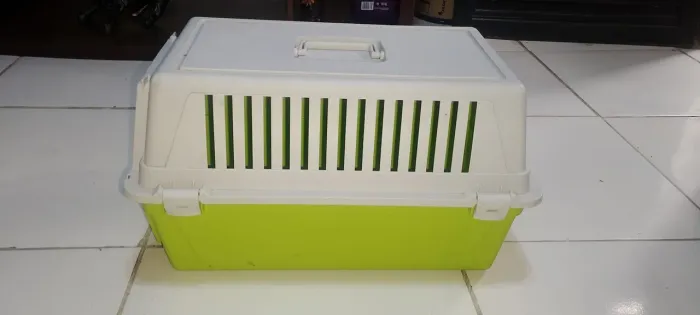 Vendo um transporte para animais 