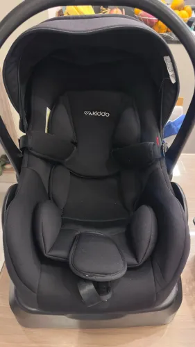 bebê conforto kiddo com base para carro super conservado!