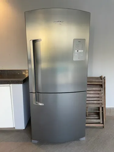 Geladeira Brastemp super conservada