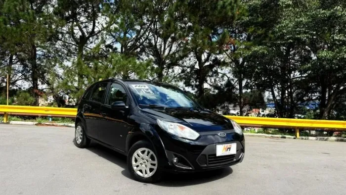 Ford Fiesta SE 1.6 8V Flex 5P 2014