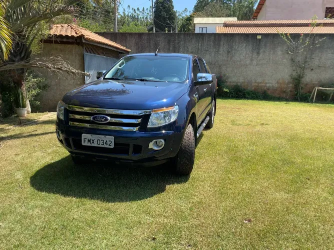 Ford Ranger XLT 2.5 16V 4X2 CD Flex 2014