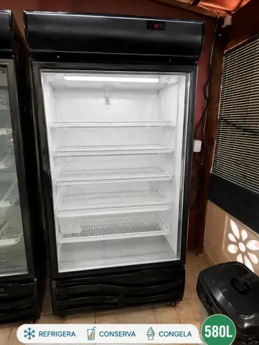 Freezer Expositor Vertical Tripla Ação 580 Litros - Porta de Vidro