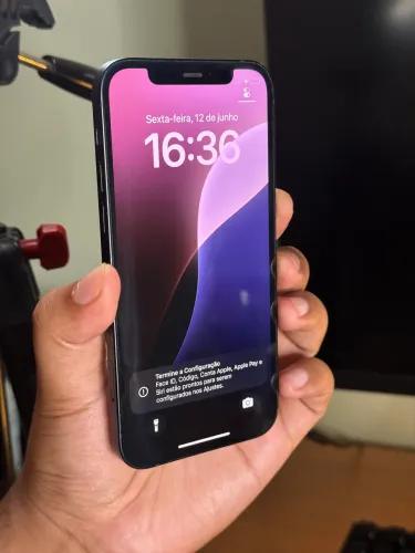 iPhone 12 64gb - com marcas de uso