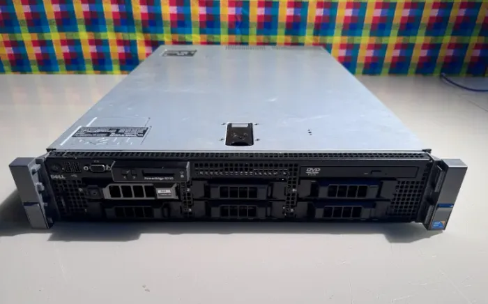 Servidor Dell R710