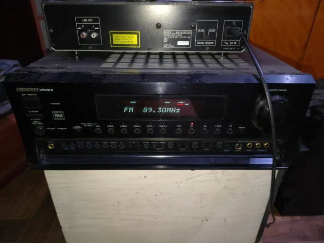 RECEIVER ONKIO GIGANTE