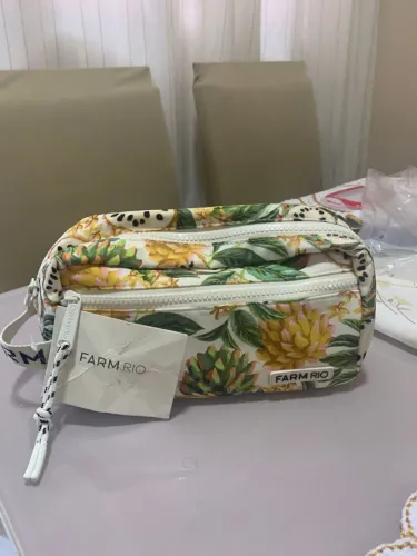 Necessaire