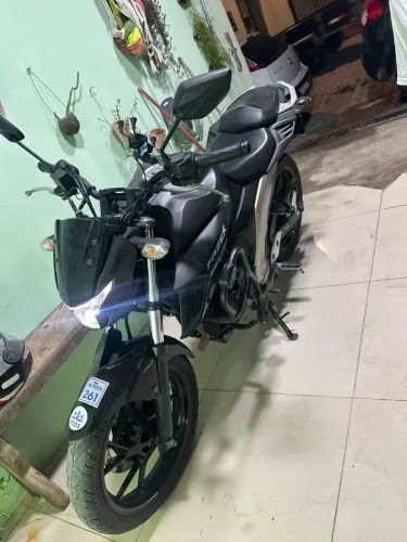 FAZER 250, 2023 BEM CONSERVADA 