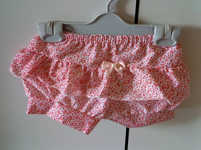 Bebê: Short. Calcinha. Bermuda 