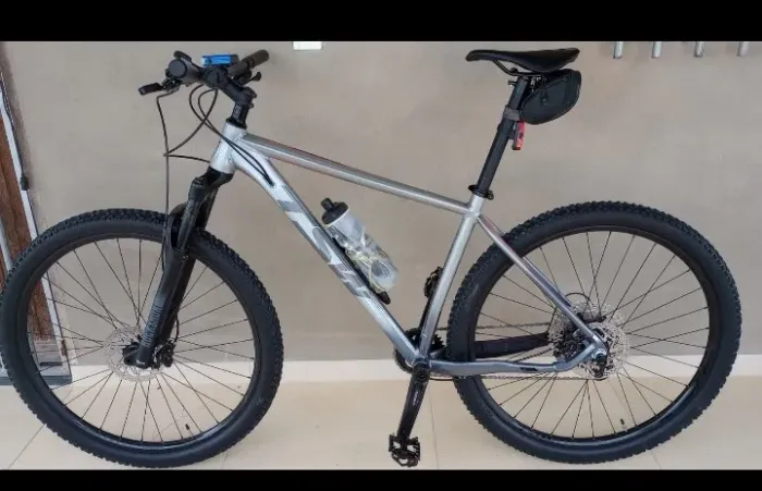 Bicicleta profissional para pedal **VALOR NEGOCIÁVEL** *