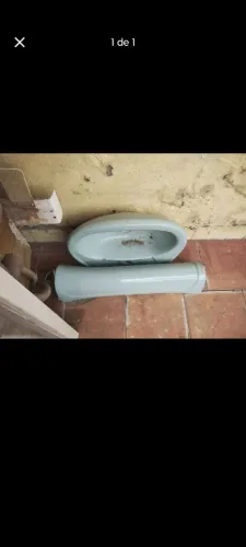 Pia pedestal 