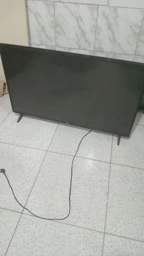 Smart TV 43 Polegadas Quebrada