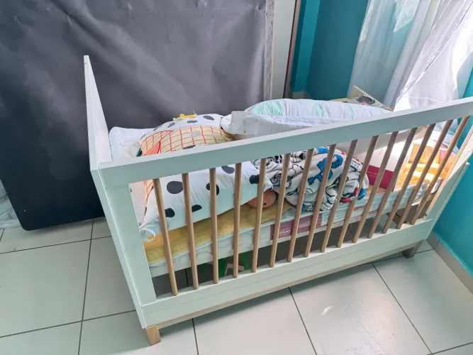 Berço infantil + colchão 