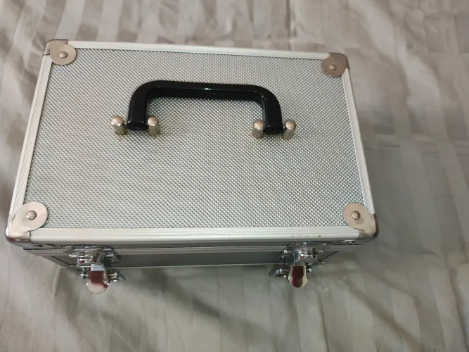 Maleta para maquiagem pequena 25 cm X 16 cm X 13