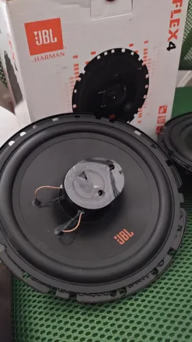 Alto falantes JBL