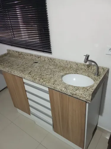Balcão para consultório.