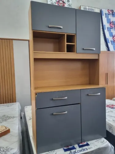 Armário 399,00 A vista ou 12x 38,90 no cartão de crédito