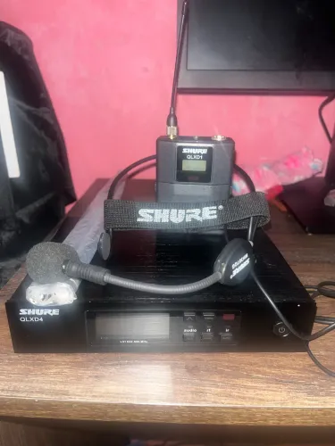 Shure QLXD 4 microfone auricular Shure para cantores e palestrantes 
