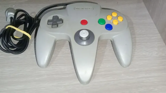 Controle Nintendo 64 - original em bom estado