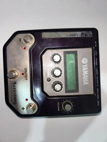 Pedaleira Yamaha MagicStomp RARA