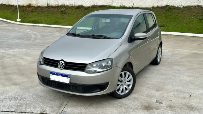 Volkswagen Fox 1.6 MI Total Flex 8V 5P 2014