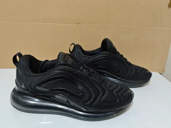 Tênis Nike AirMax 720 Preto tamanho 41