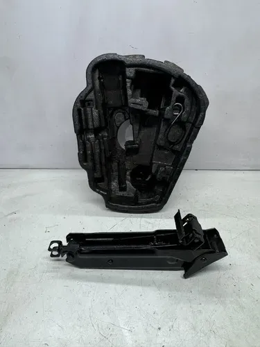 Macaco Isopor Volkswagen Fox