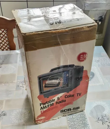 Tv 5" antiguidade, colorida, funcionando