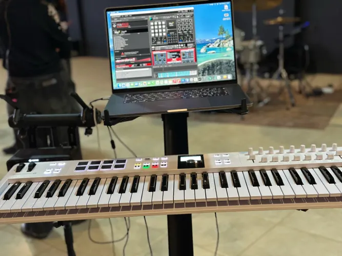MacBook + controlador