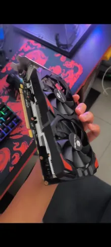 VENDO RX580 8gb NOVÍSSIMA