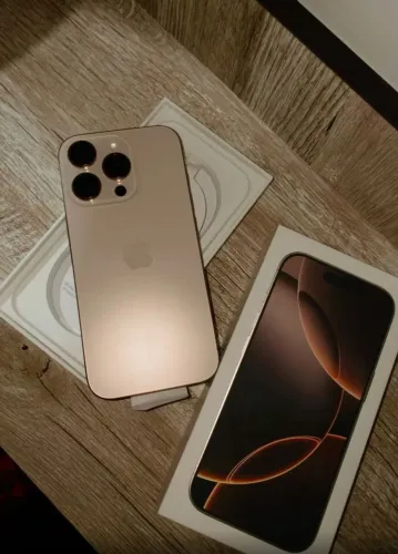 iPhone 16 Pro Max Gold 256gb