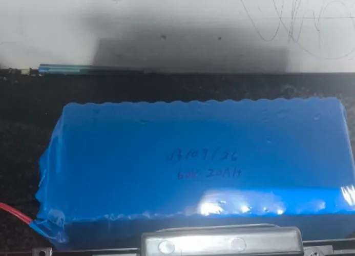 Vendo uma bateria de lítio 60 20AH nova