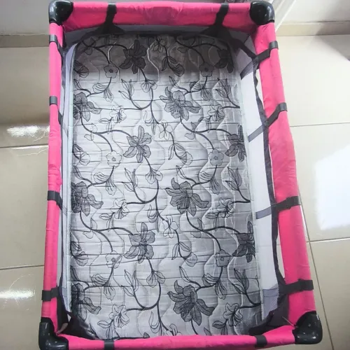 Berço Cercado Desmontável Portatil Chiqueirinho Compacto Rosa