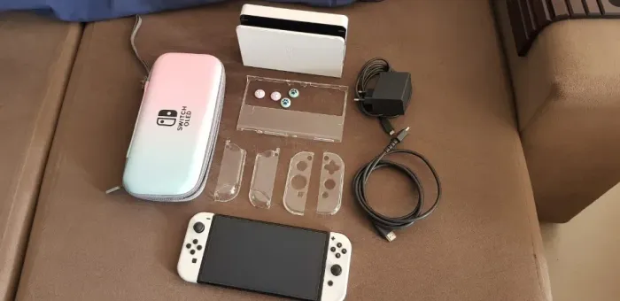 Nintendo Switch Oled Bloqueado, + 3 jogos + 1 controller + Case 