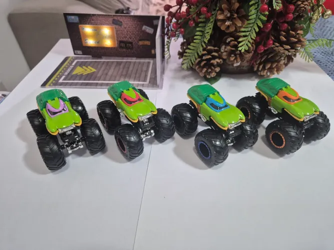 Conjunto de monster trucks temáticos - Tartarugas Ninjas 