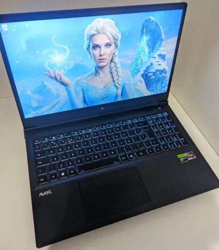 Notebook Gamer Avell Ryzen 7640HS RTX 4050 16GB 5600Mhz (NOVO)
