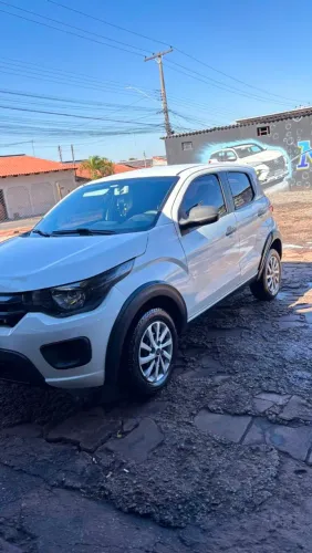 Fiat Mobi Like 1.0 Fire Flex 5P. 2022